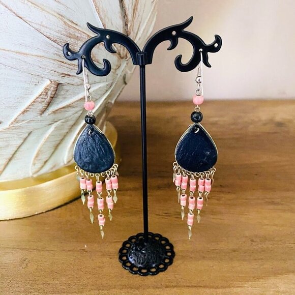 Southwest Dangle Earrings Pink & Black Hand-Painted Clay Beads Vintage - Picture 4 of 6